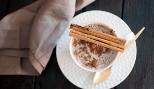 カプチーノの飲み方 シナモンスティックはどうやって使うの？