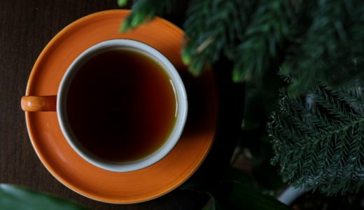 コーヒーと紅茶ってどっちの方がカフェインが多いの？